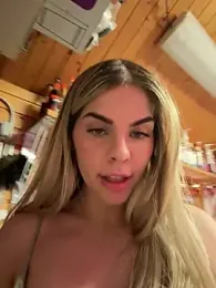 delicioussdixie — Stripchat recorded stream image, 25.04.2026 22:10