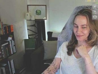 Adamova_Eva — Bongacams recorded stream screenshot (01 Feb 2025)