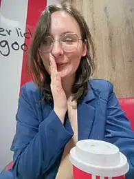 The_Snowwhitee — Stripchat recorded stream image, 26.04.2026 09:00