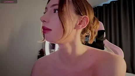 elfinvibes — Stripchat recorded stream image, 26.04.2026 08:10