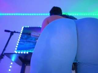 ox-lemon — Camsoda recorded stream image, 27.04.2026 04:10