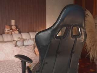 kateowens — Camsoda recorded stream image, 27.04.2026 12:00