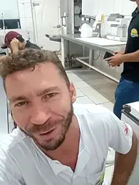 RobertoLuiz84 — Stripchat recorded stream image, 28.04.2026 13:30