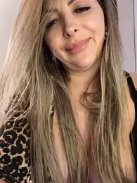 _Abril-Office1 — Stripchat recorded stream image, 28.04.2026 16:00