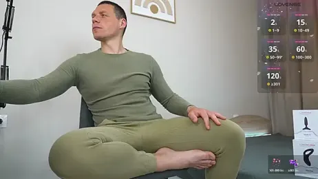 alexandrblatenn — Stripchat recorded stream image, 29.04.2026 03:40