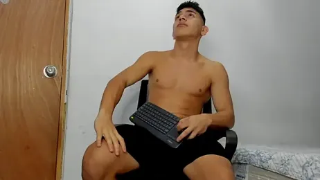 andrew_rose_ — Stripchat recorded stream image, 30.04.2026 02:10