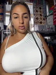 sammyqueenx21 — Stripchat recorded stream image, 30.04.2026 12:00
