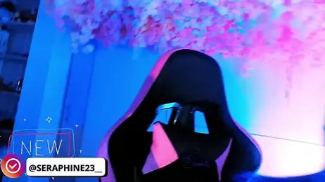 seraphine23 — Stripchat recorded stream image, 01.05.2026 00:40