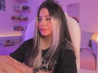 andromeedaa — Camsoda recorded stream image, 01.05.2026 16:10