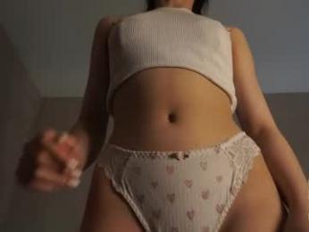 _vi_vi_ — Chaturbate recorded stream image, 01.05.2026 17:00