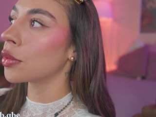 innanaa — Camsoda recorded stream image, 02.05.2026 05:40
