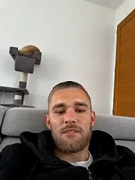 Benjamiinlt — Stripchat recorded stream image, 02.05.2026 11:40