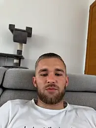Benjamiinlt — Stripchat recorded stream image, 02.05.2026 11:40