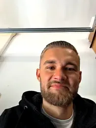 Benjamiinlt — Stripchat recorded stream image, 02.05.2026 11:40