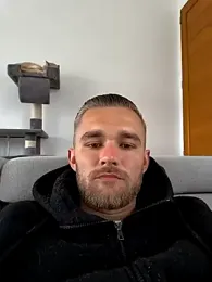 Benjamiinlt — Stripchat recorded stream image, 02.05.2026 11:40