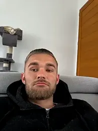 Benjamiinlt — Stripchat recorded stream image, 02.05.2026 11:40