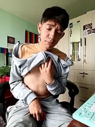 heyy_noah11 — Stripchat recorded stream image, 02.05.2026 17:20
