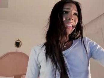 liz_grant — Chaturbate recorded stream image, 02.05.2026 22:30