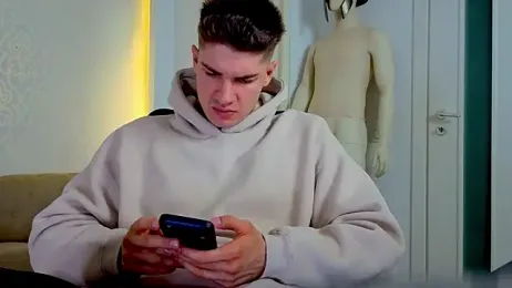 MaxKaiden — Stripchat recorded stream image, 03.05.2026 08:00