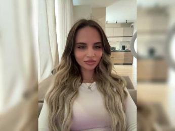 LedyMiya — Bongacams recorded stream image, 04.05.2026 02:10