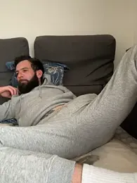 Michel_huge — Stripchat recorded stream image, 04.05.2026 18:30