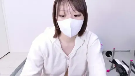 Hiiichan88 — Stripchat recorded stream image, 05.05.2026 00:40