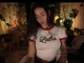 effylowell_ — Chaturbate recorded stream image, 09.05.2026 01:10