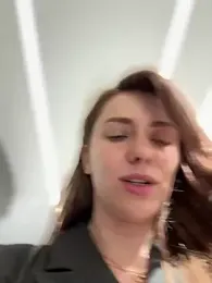 MariiD — Stripchat recorded stream image, 09.05.2026 07:00
