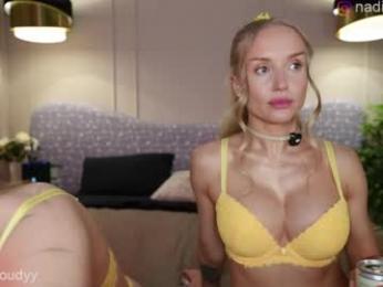 mia_cloudy — Chaturbate recorded stream image, 09.05.2026 13:50