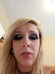 AmethystFoxx — Stripchat recorded stream image, 09.05.2026 20:30