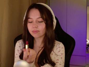 Businka13 — Bongacams recorded stream image, 09.03.2025 17:20