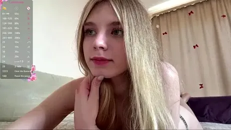 FruityXo — Stripchat recorded stream image, 11.05.2026 03:10
