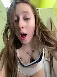 FroggyAnna — Stripchat recorded stream image, 11.05.2026 18:10