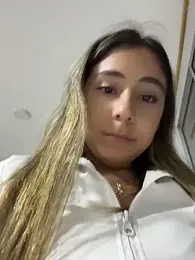 MelodyRey__ — Stripchat recorded stream image, 12.05.2026 03:30