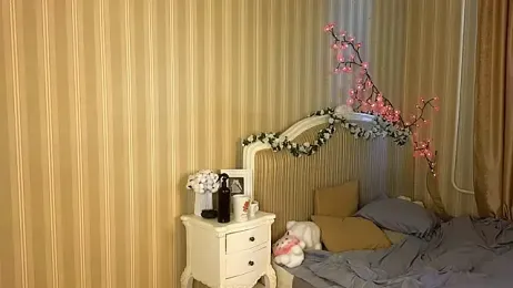 Juuulia_ — Stripchat recorded stream image, 13.05.2026 13:50