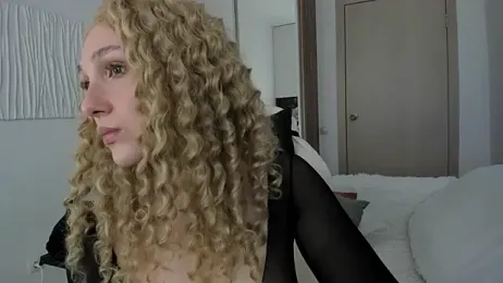 CarolMay — Stripchat recorded stream image, 14.05.2026 07:00