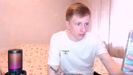 juliaanddima — Stripchat recorded stream image, 14.05.2026 08:20