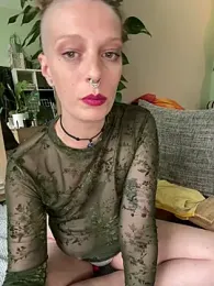 MenaDreadfull — Stripchat recorded stream image, 14.05.2026 12:10