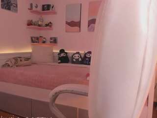 andromeedaa — Camsoda recorded stream image, 14.05.2026 15:10