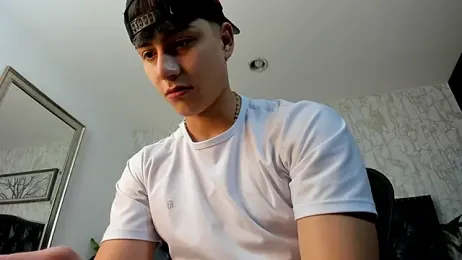 Lander_Cruz — Stripchat recorded stream image, 14.05.2026 21:10