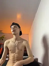 SebastianReed_ — Stripchat recorded stream image, 15.05.2026 02:50