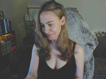 Adamova_Eva — Bongacams recorded stream screenshot (09 Mar 2025)