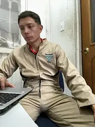 santiObrero — Stripchat recorded stream image, 15.05.2026 20:20