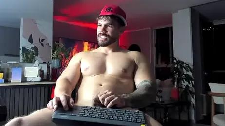 Valenthino_Salvatore — Stripchat recorded stream image, 16.05.2026 00:20