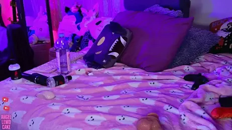 Angel-Lewd-Cake — Stripchat recorded stream image, 18.05.2026 03:10