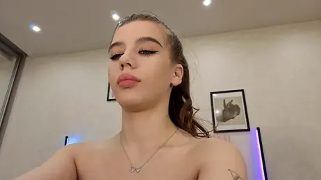 dolly_ll — Stripchat recorded stream image, 19.05.2026 13:30