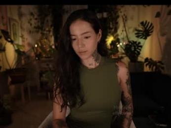 effylowell_ — Chaturbate recorded stream image, 19.05.2026 23:50