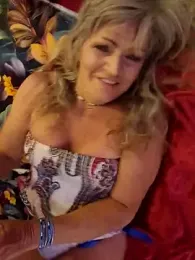 annika_lately — Stripchat recorded stream image, 20.05.2026 18:30
