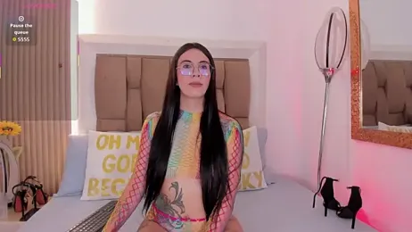 Clarisse28 — Stripchat recorded stream image, 20.05.2026 19:00