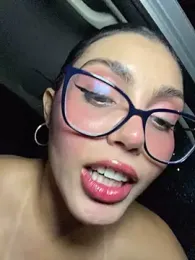 zui_lu — Stripchat recorded stream image, 22.05.2026 03:00